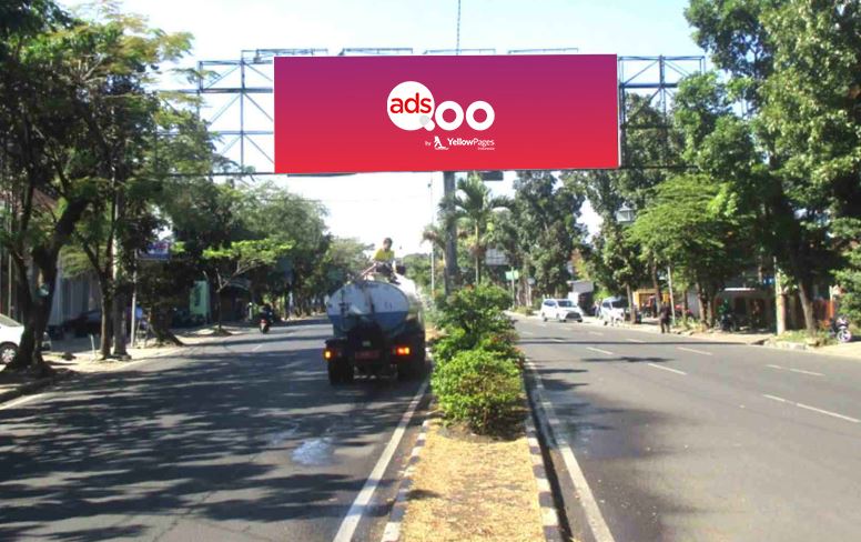 Jl. Laswi No.10 (dekat RM Bumbu Desa) View A arah ke Jl Pelajar pejuang, Bandung